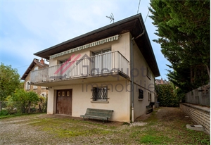 maison-villa à la vente -   39000  LONS-LE-SAUNIER, surface 131,66 m2 vente maison-villa - APR747251